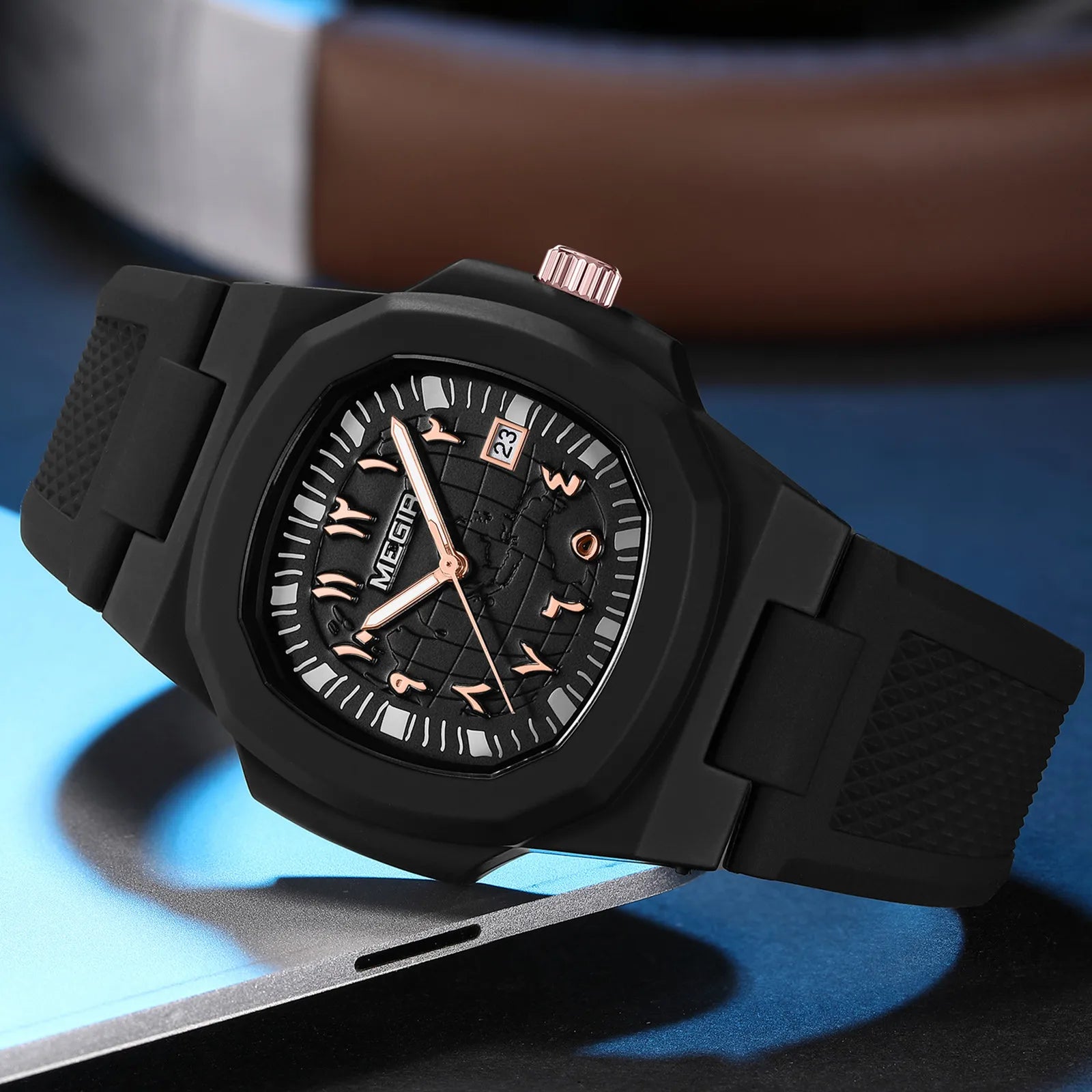 MEGIR 8119 Men's Sport Quartz Watch with Silicone Strap and Water Resistance